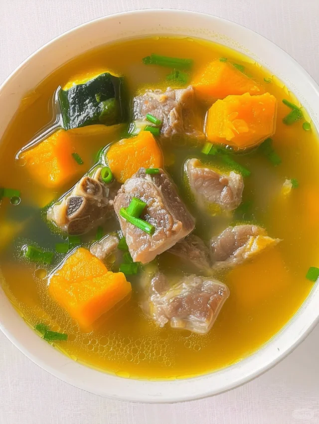 贝贝南瓜炖排骨的成品图