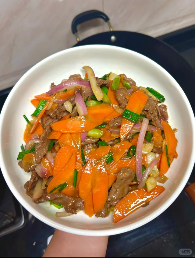 牛肉炒萝卜烹饪过程图