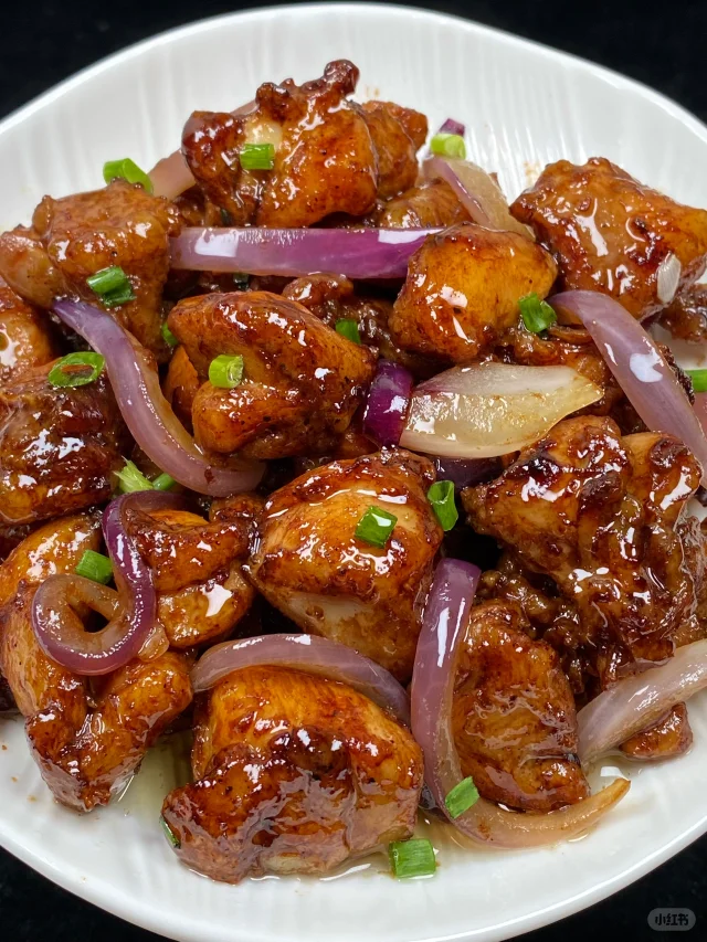 红烧鸡腿块与洋葱的食材准备