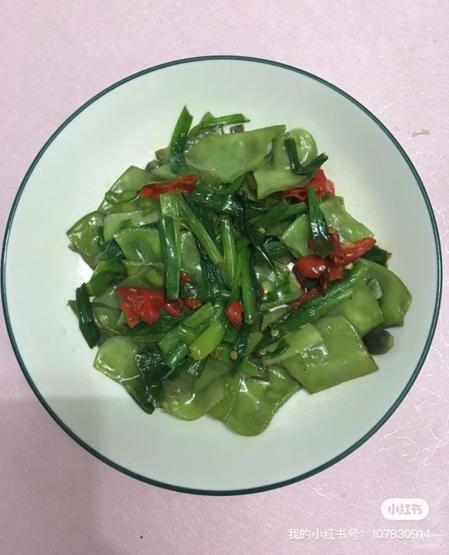 家庭烹饪中的扁豆角菜肴