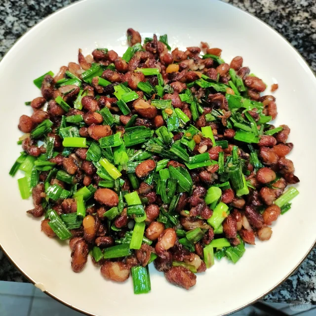 子姜豆角成品装盘效果图